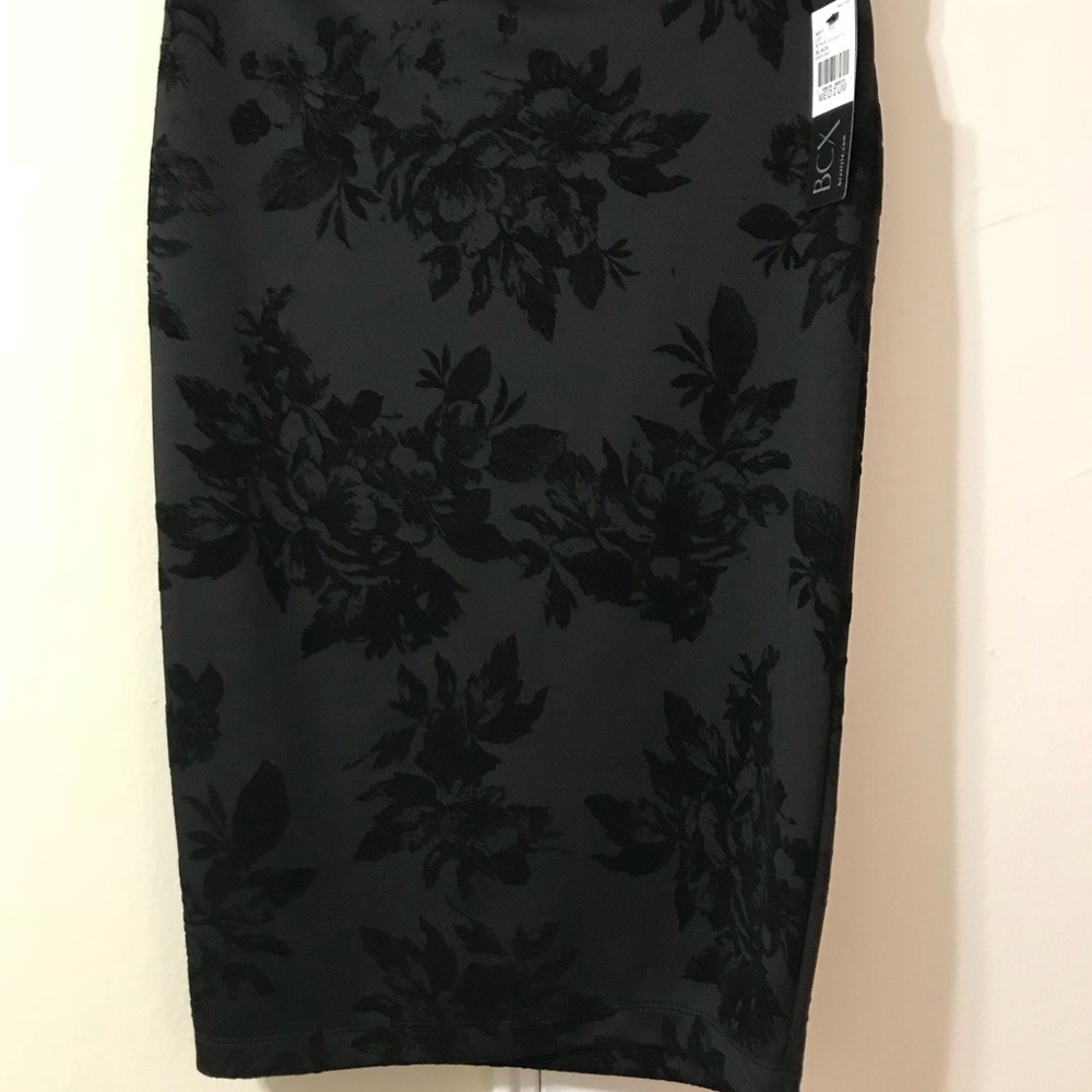 Black Velvet Floral BCX Pencil Skirt